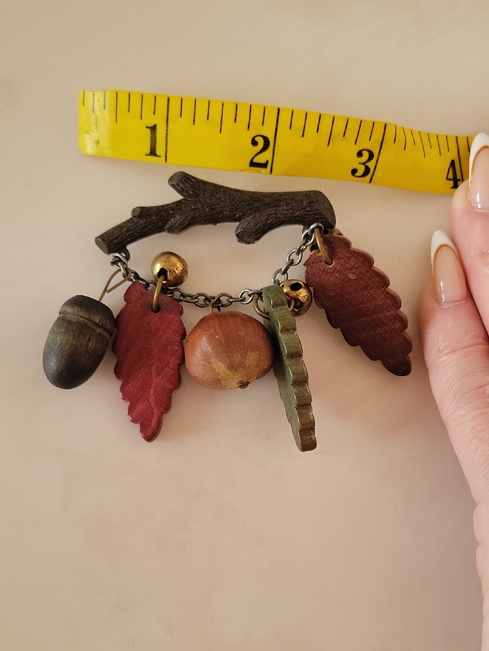 Vintage 1940s Branch With Leaves And Acorns Brooch Pin - Picture 6 of 8